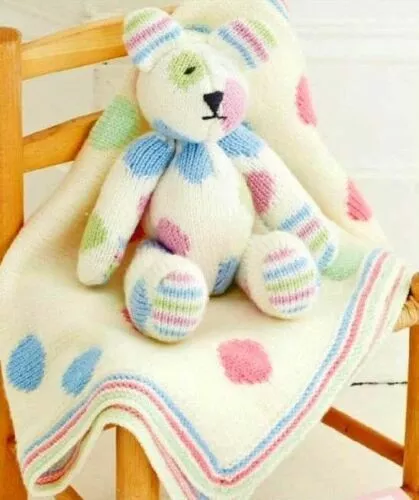 T037 Modèle De Tricot Ours En Peluche Tacheté Et Couverture Bébé En Fil Dk