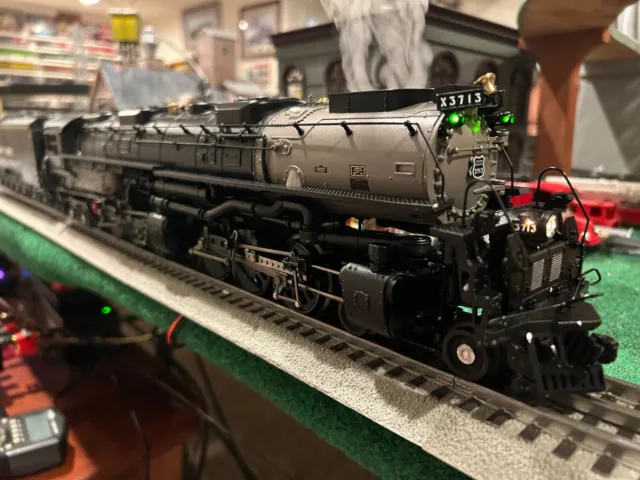 MTH 20-3089-1 Union Pacific(#3713) 4-6-6-4 Challenger Steam Engine w/ Proto. 2.0