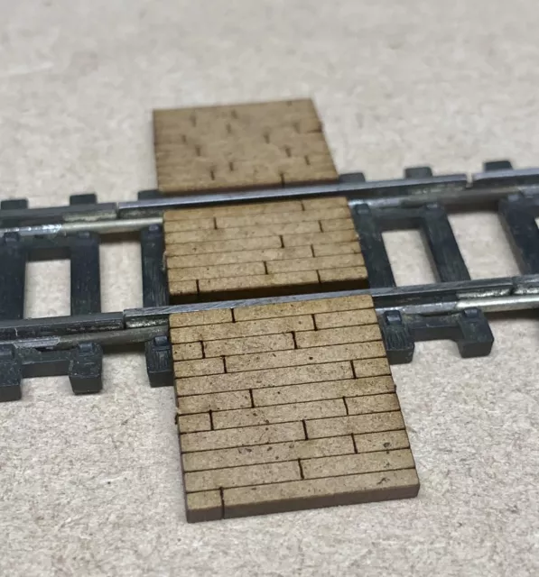 00/HO Gauge. 5x Station Barrow  Crossings. Railway