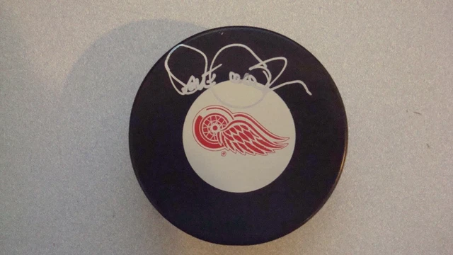 Dave Coulier (Actor) Autographed Detroit Red Wings Logo Puck Full House