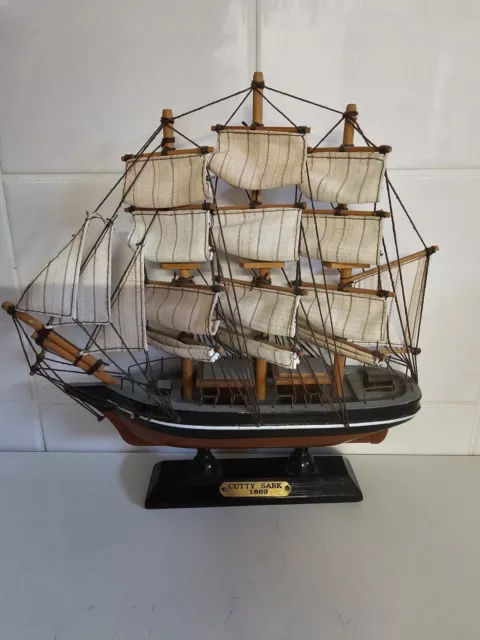 WOODEN MODEL BOAT kit of Cutty Sark by Billings Boats £79.99 - PicClick UK