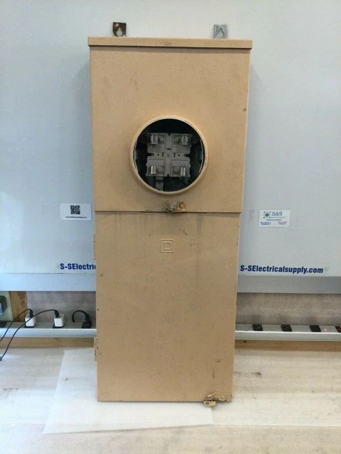 Square D QC816F200C Series M01 8 Spaces 16 Circuits 200 Amp Load Center