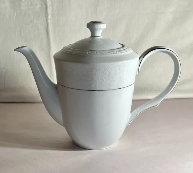 Noritake Whitecliff Platinum Coffee Pot With Lid