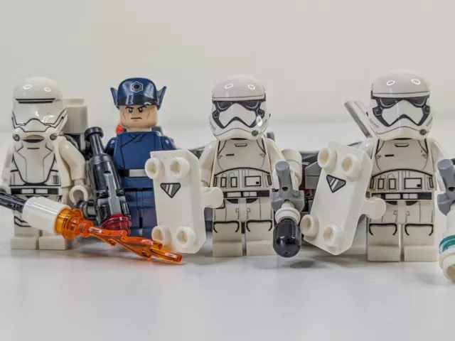 LEGO Star Wars Set 75166 First Order Transport Speeder Battle Pack Complete