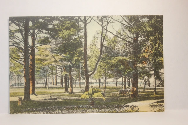 Postcard Front Lawn Kemper Hall Kenosha WI Q24