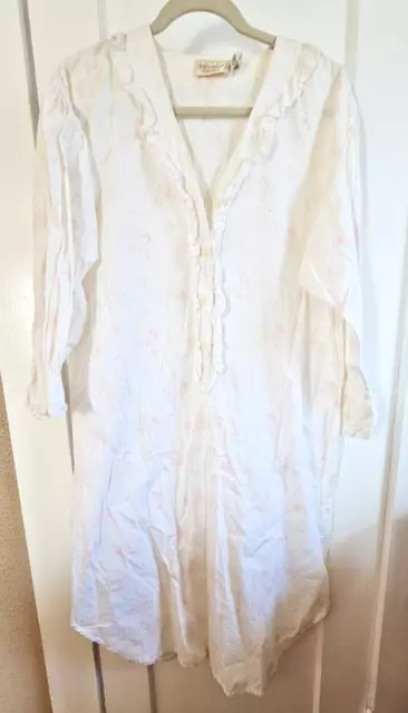 Vtg Victoria Secret Gold Label whitefloral Country Nightgown 1/2 button Sz Med