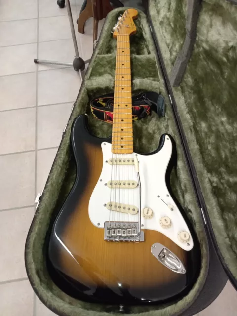 Fender Squier Sonic Stratocaster 6-Corde Chitarra Elettrica - 2 Color...