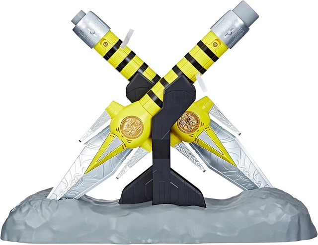 Power Rangers Lightning Collection Mighty Morphin Yellow Ranger Power Daggers