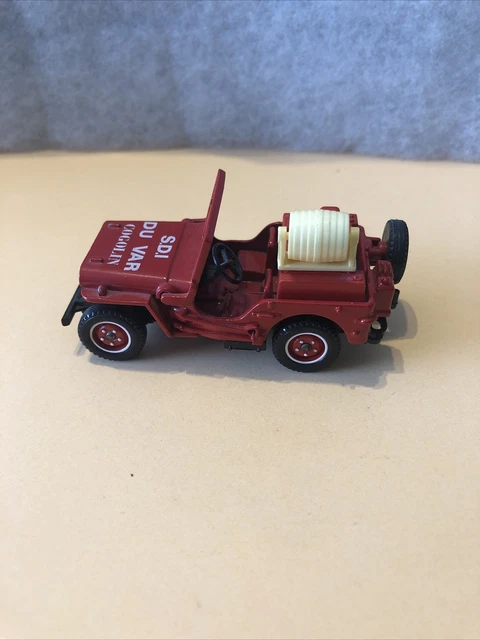 SOLIDO VOITURE JEEP Willys MB militaire, Follow Me, aérodrome, WW2, 1/43. EUR 8,90 - PicClick FR