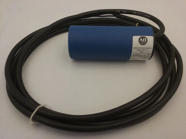 Allen Bradley 875Cp-Dm30Cp34-A2 Capacitive Proximity Switch Series A Nnb