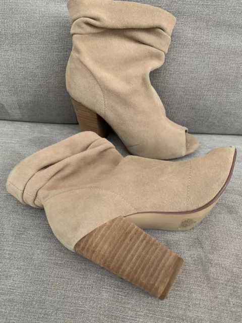 Nine West Size 6 Tan Slouchy Heel Pull On Booties- Open Toe