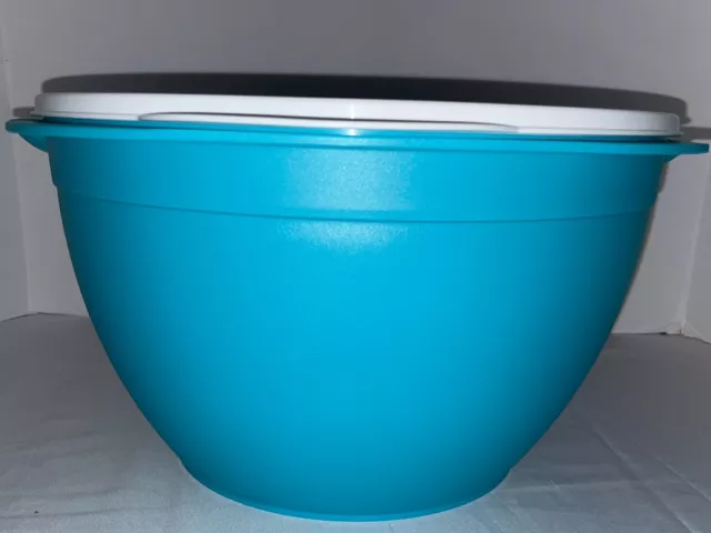 Tupperware Large Maxi Bowl 40 Cups Legacy Mixing Bowl Aqua Blue Seal New!/