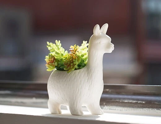 Lloyd the Llama Planter Decor Kikkerland Porcelain 3.25x6x5'