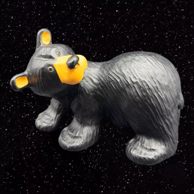 Bearfoots Jeff Fleming Walkin’ Willie Black Bear Figurine Big Sky Carvers 6”W