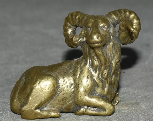 Statue d'Animal de Chèvre en Bronze Fengshui 12 Année du Zodiaque de 6CM