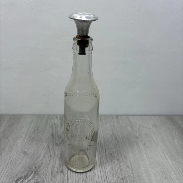 1920'S 7.5 OZ Warwick Bottling Works Arctic R.I Bottle