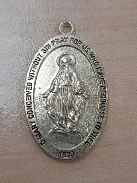 MIRACULOUS BLESSED VIRGIN Mother Mary Gold Toned Medal EUR 9,06 ...