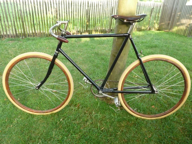ancien vélo derailleur deux roue cycle altes fahrrad old bike