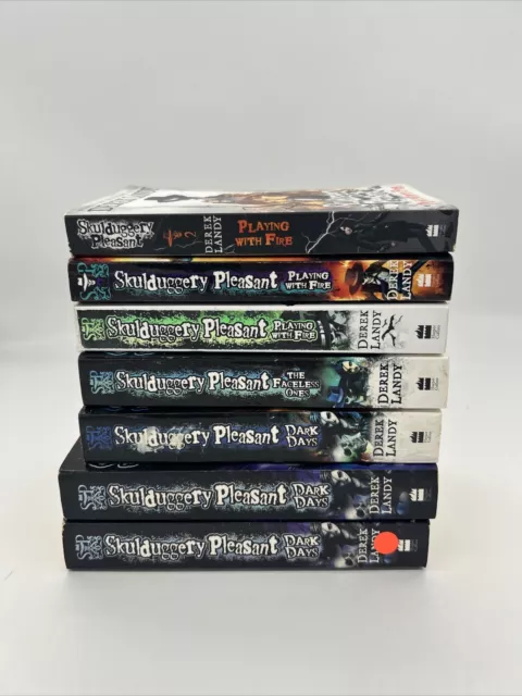 7 x Skulduggery Pleasant - Derek Landy - Paperback - VGC