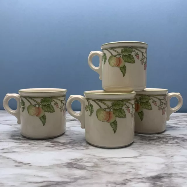 Set of 4 Wedgwood Wild Apple Granada Shape Teacups Coffee Mugs O Handle