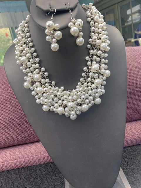 White Bubble Pearl Cha Cha Necklace Pierced Earring Set 18”