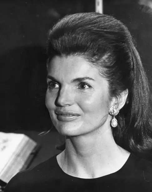JACKIE KENNEDY ATTENDS Event 1967 OLD PHOTO $5.93 - PicClick