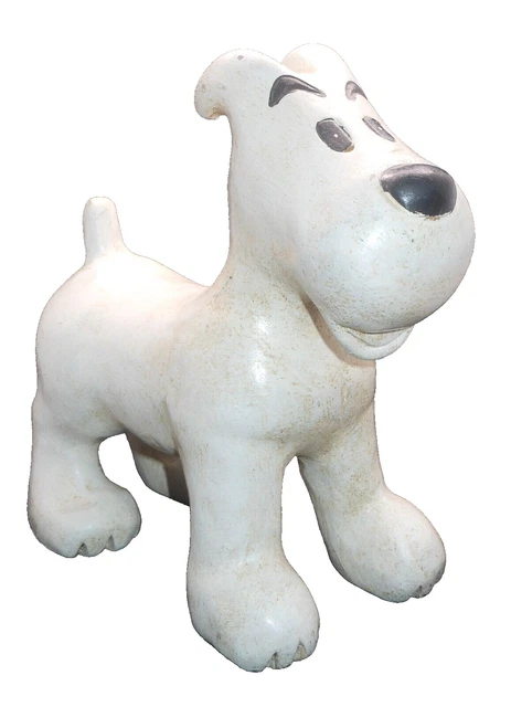 Tintin et l'Oreille cassée (Tintin, #6) by Hergé