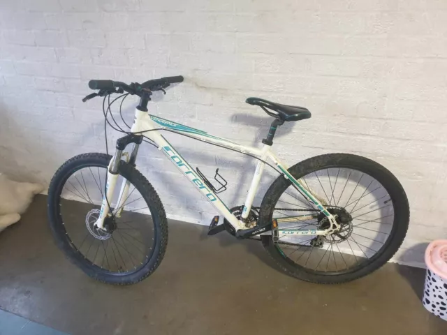 carrera vengeance mountain bike