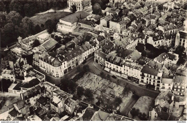 95 - MONTMORENCY ET SOISY - S05541 - Le Centre de Montmorency - CPSM 14x9 cm  L1