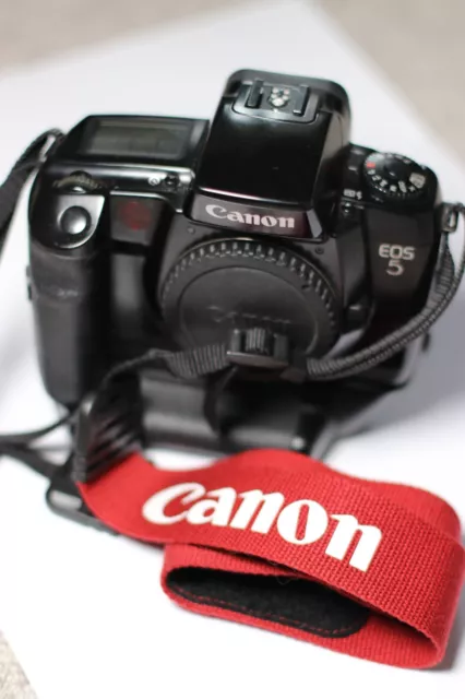 Canon EOS 5 35mm Film Camera + VG10 Vertical Grip