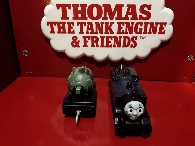STEELWORKS THOMAS & CARGO Trackmaster Motorised Battery Train Thomas ...