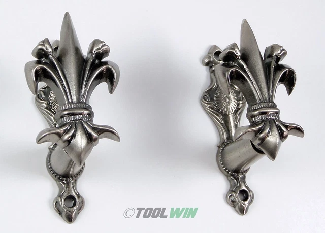 2 Pewter Fleur De Lis Sword Hanger Wall Mount Hooks Gun Rifle Holder Set