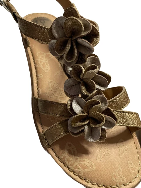 EUC BOC Born Concept Sandal Women 9 Gold Floral Leather Flip Flop Thong Flat