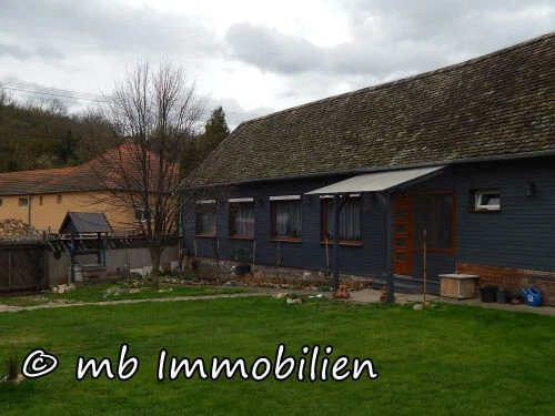 Teilrenoviertes Wohnhaus in Dunaszekcsö - Baranya