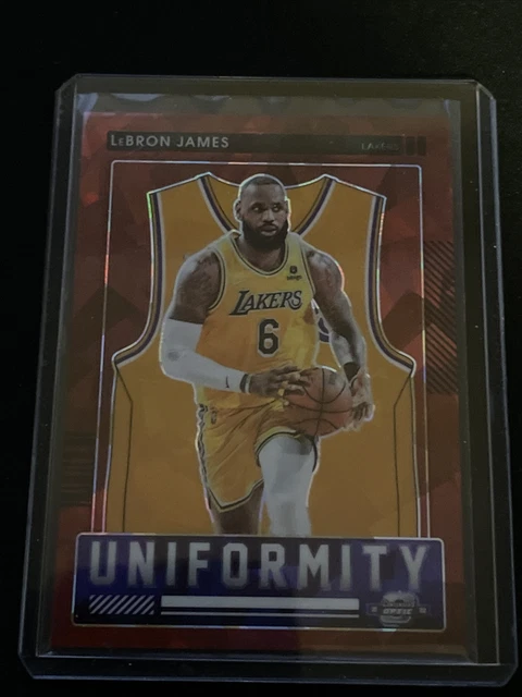 2021-22 Contenders Optic Lebron James Uniformity Red Cracked Ice Prizm #8 Lakers