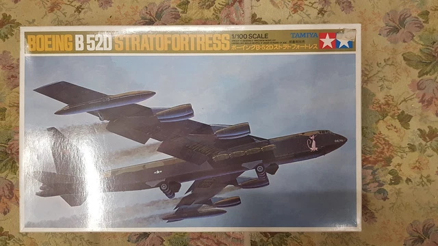 1/72 Tamiya 60737 maquette avion Aichi M6A1 Seiran sous blister