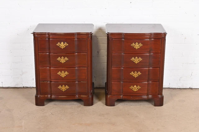 John Widdicomb Georgian Solid Mahogany Four-Drawer Bedside Chests, Pair