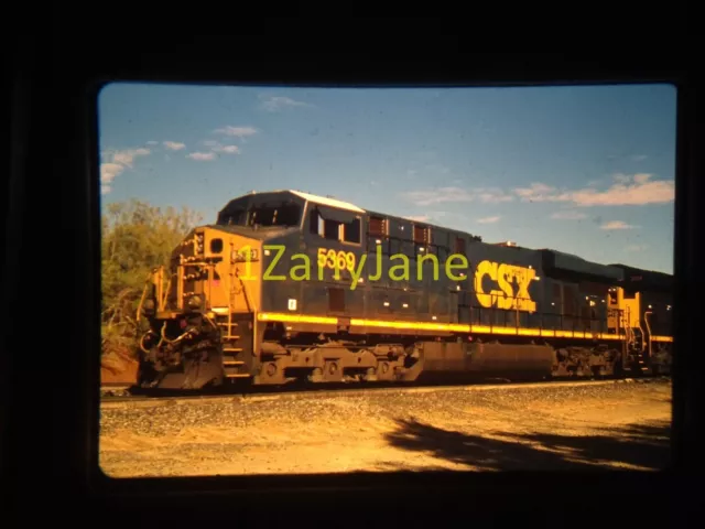 13215 VINTAGE Train Engine Photo 35mm Slide CSXT 5369 ES44DC YERMO CA 1-14-17