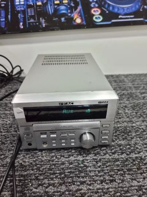 H1093 Vintage Teac MC-D78 CD/Tuner/Amplifier Unit Only perfect appart cd player