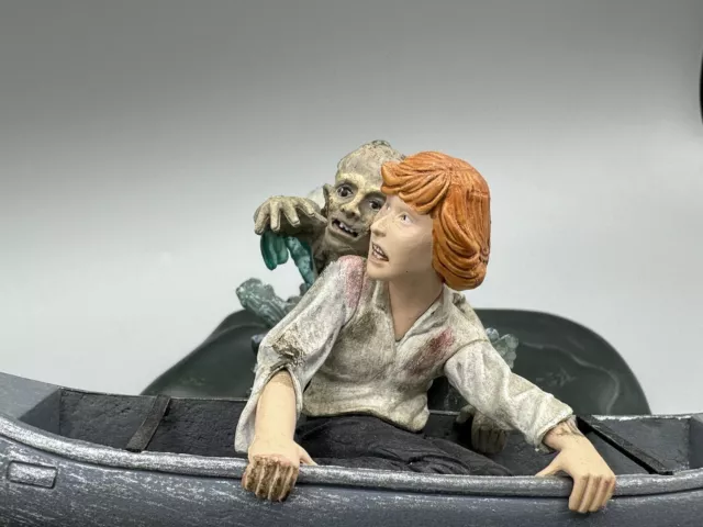 Friday The 13th Mezco Cinema Of Fear 2007 Voorhees Boat Screen Grabs Diorama 3