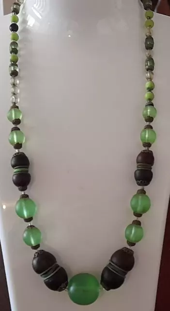ART DECO REVIVAL c1930's CZECH GLASS BEAD GREEN BLACK FROSTED NECKLACE    #ss