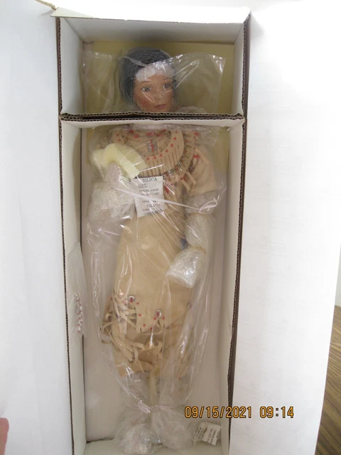 Gorgeous "LAUGHING WATERS-Native Amer. doll-Ashton-Drake-Sandra Bilotto-NRFB