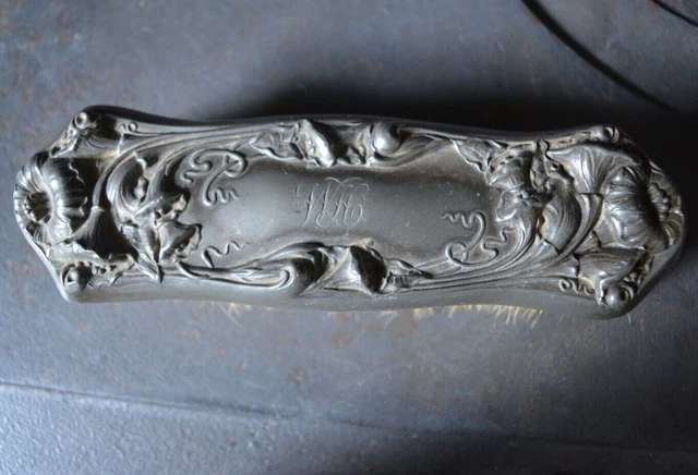 Broche Ancienne Art Nouveau - Motif Floral - Métal Gris - France (1890-1910)