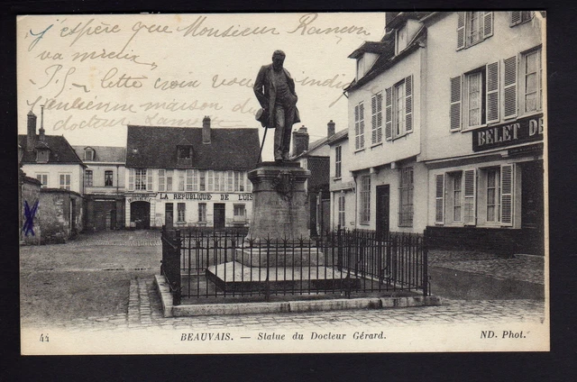 BEAUVAIS oise CPA 60 la statue du docteur gérard