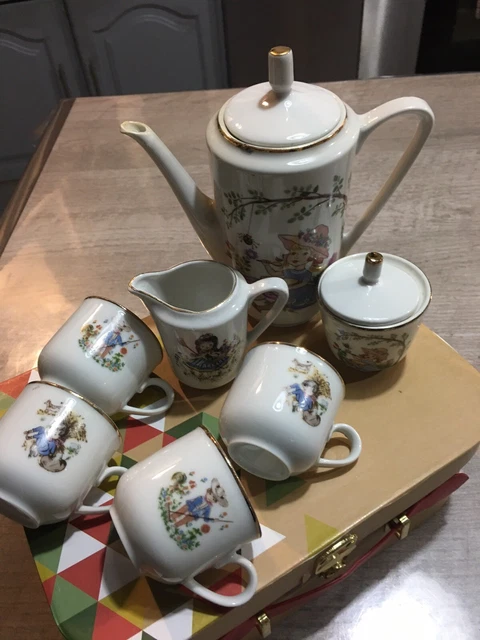 ANCIENNE DINETTE EN porcelaine EUR 25,00 - FR