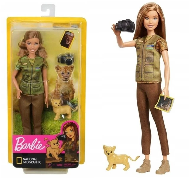 BARBIE DOLL Photojournalist NATIONAL GEOGRAPHIC MATTEL GDM44