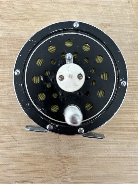 VINTAGE OLYMPIC 420 Fly Fishing Reel, Made in Japan $38.28