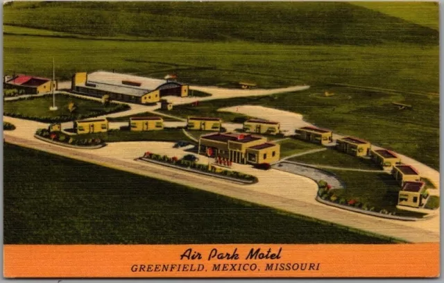 Mexico, Missouri Postcard AIR PARK MOTEL Greenfield / Airport Aerial View Linen