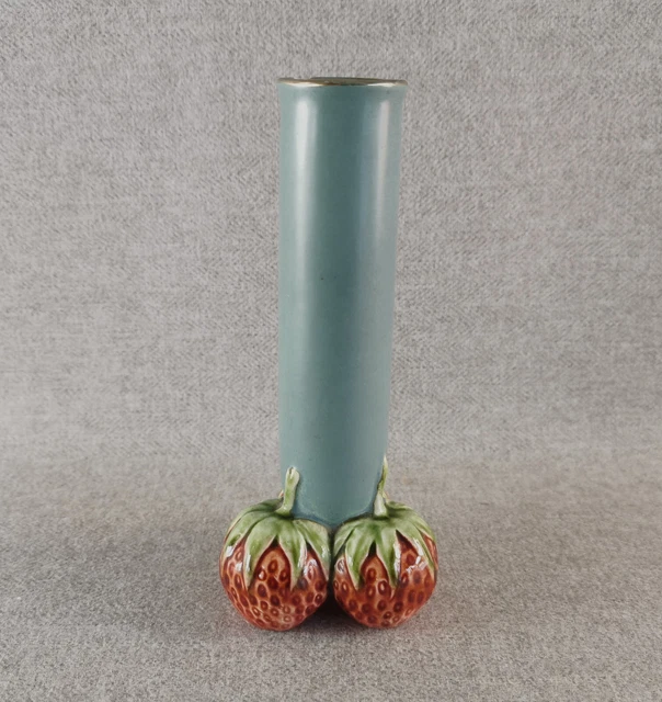 Original Vase Barbotine Fraise En Faience De Sarreguemines