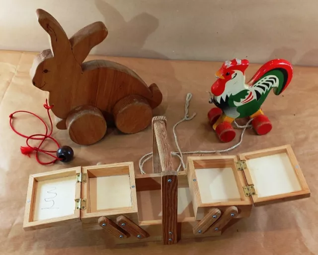 Kleiner alter Holz Nähkasten für Kinder und Ziehtier Hase und Hahn  + vintage